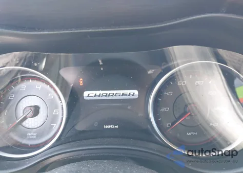 2018 Dodge Charger Sxt Rwd z USA, uszkodzony, nr VIN 2C3CDXBG2JH319342